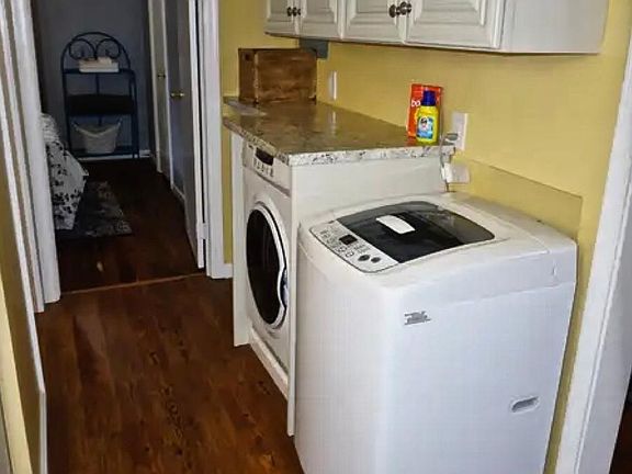 3rd image of 310 Roselane St