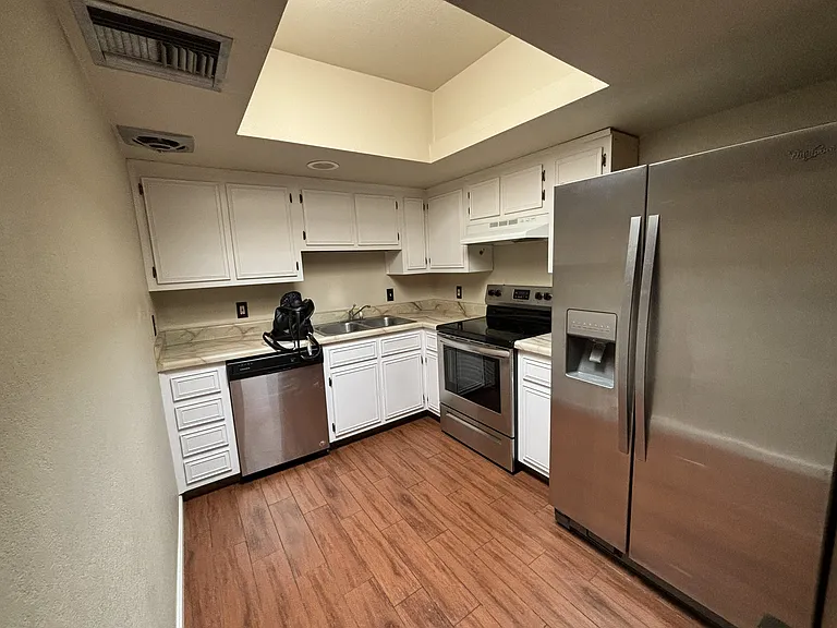 8255 N Oracle Rd #210 — Photo 24