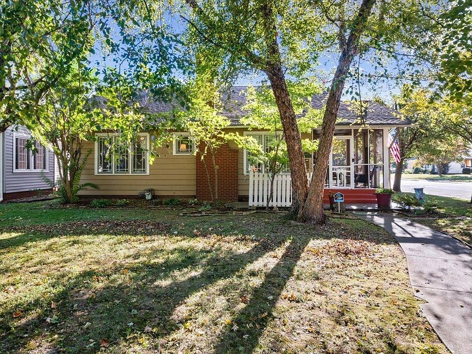 1st image of 644 S Villa Dr