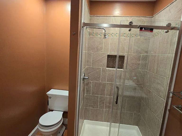 782 W Hamburg St — Photo 14