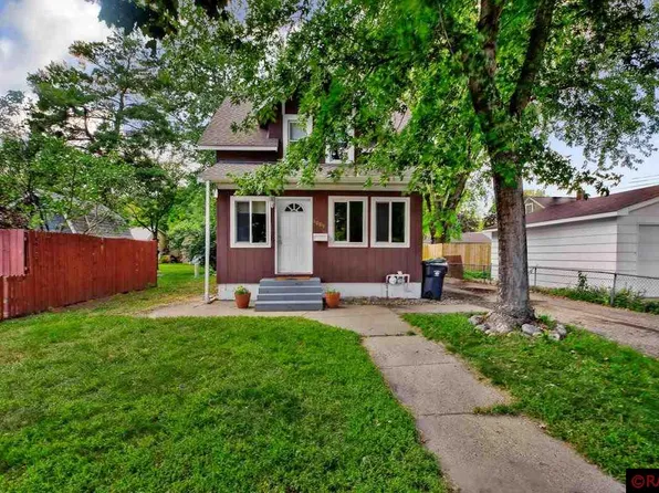 1009 Range St, North Mankato, MN 56003