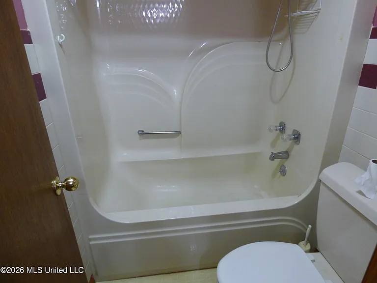 606 Lakeview Ave — Photo 9