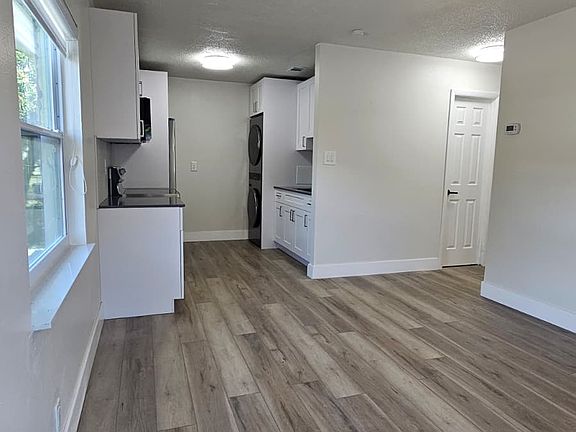 5th image of 2704 W Saint Louis St APT A