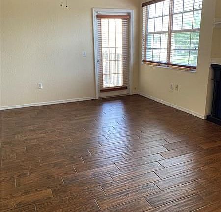 5th image of 1305 Belmont Ln