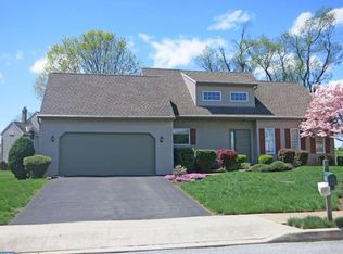 1104 Forest St, Fleetwood, PA 19522