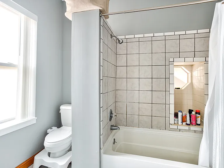 933 English Ave — Photo 23