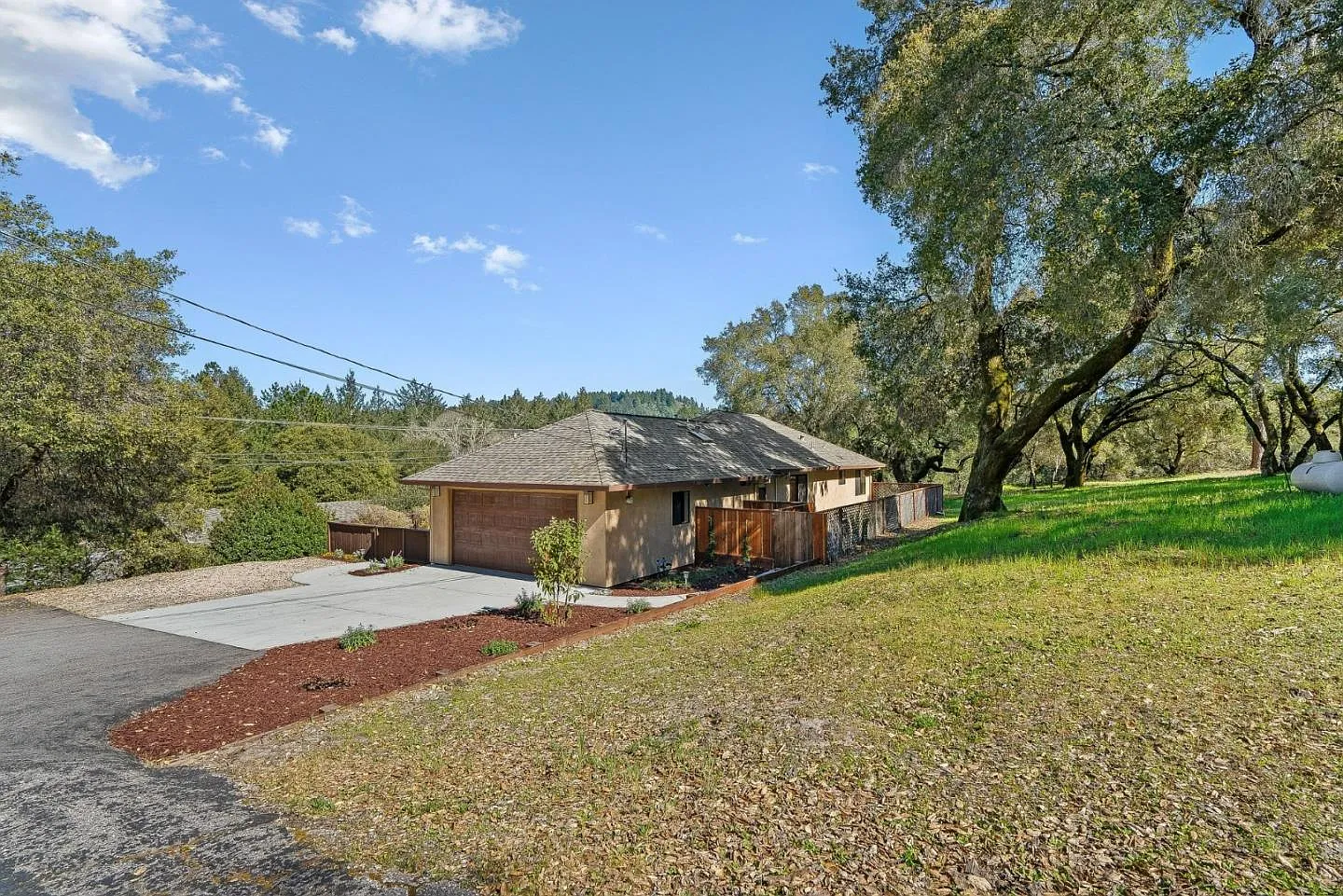 141 Whistler Ct photo 1