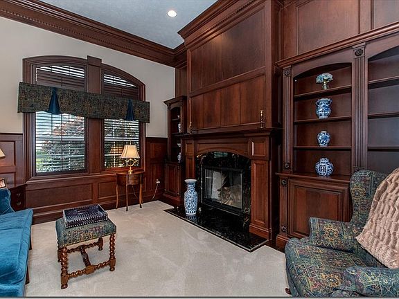 3rd image of 4105 Symphony Ln