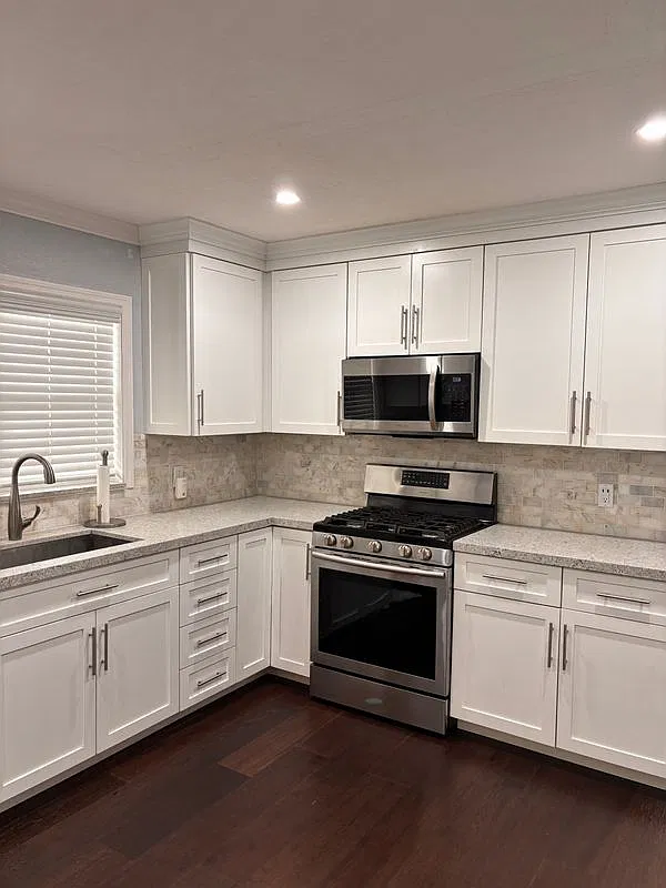 2 bed, 1.0 bath, 800 sqft, $2,800 — Photo 1