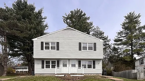 104 Longmeadow Ln Photo 1