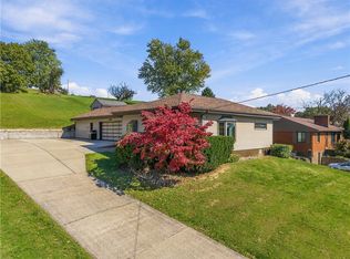 65 Walnut Ridge Rd, Charleroi, PA 15022