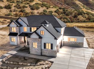 318 E Mapleton Estates Dr, Mapleton, UT 84664