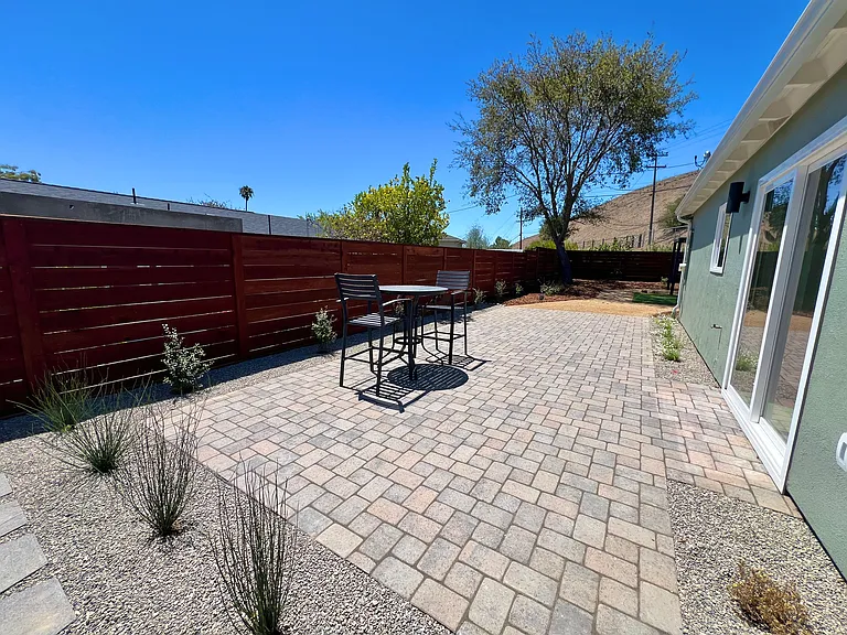 1327 Tanglewood Dr — Photo 21