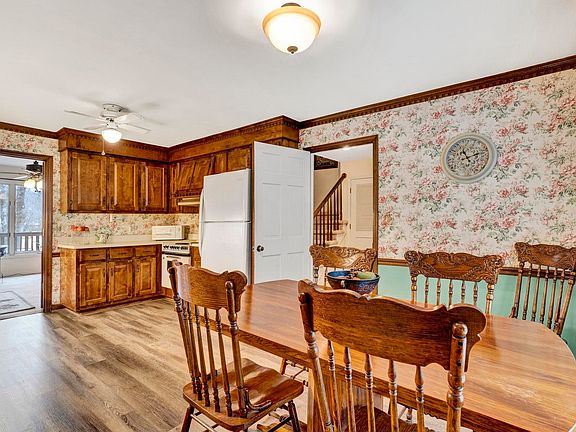 4th image of 8 Graystone Way
