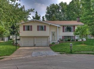 14008 Adams Cir, Omaha, NE 68137