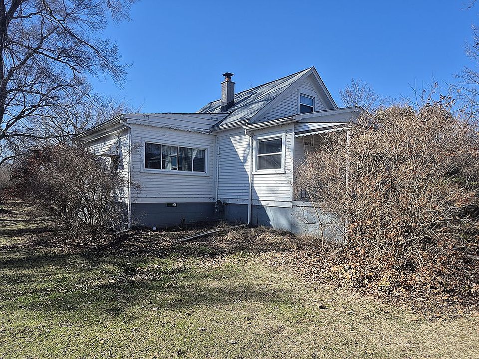 1st image of 35901 Union Lake Rd
