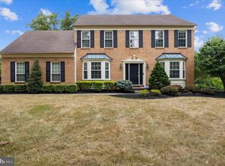 18 Sheffield Dr, Columbus, NJ 08022