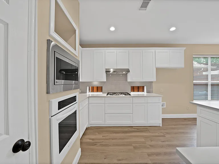 18638 Tall Oak Dr — Photo 13
