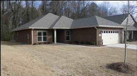 1st image of 127 Willow Tree Dr