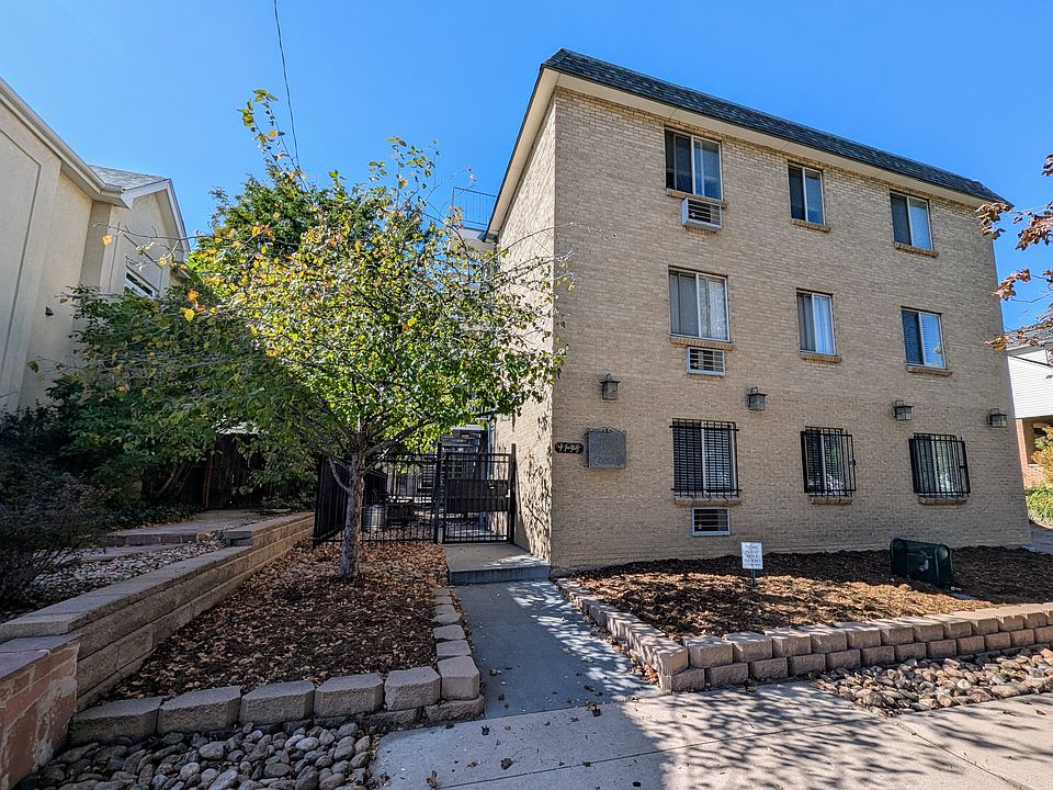 Congress Park Condo Building at 1135 Elizabeth Street
