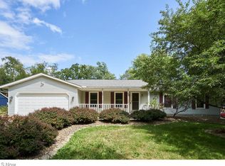 5571 Fairland Rd, Clinton, OH 44216