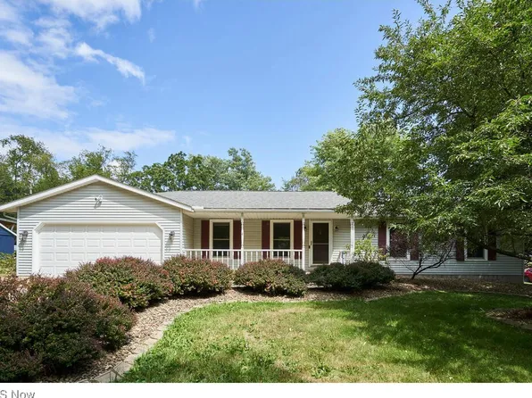 5571 Fairland Rd, Clinton, OH 44216