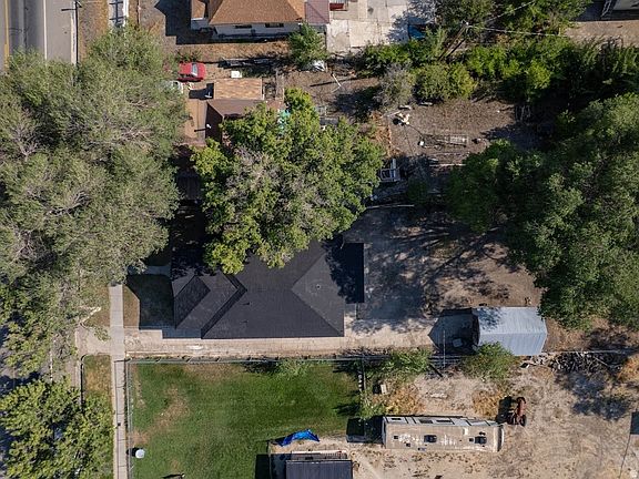 3rd image of 328 S Carbon Ave