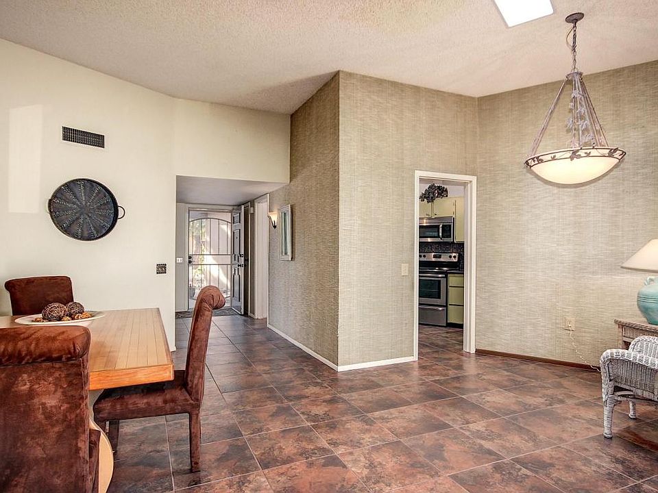 1st image of 13834 N 109th Ave