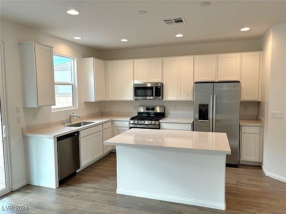 5th image of 10213 Moonlit Meadow Ct