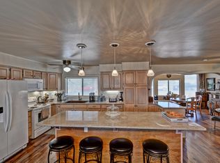 18557 S Anna Smith Rd, Peeples Valley, AZ 86332