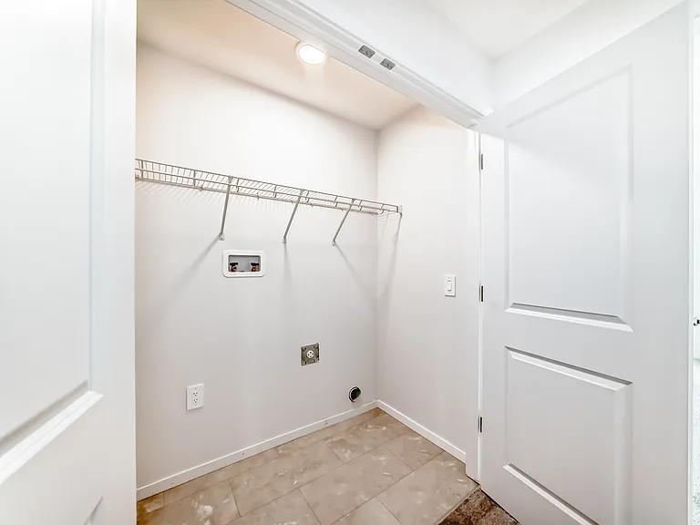 144 Chappelle Dr SW — Photo 20