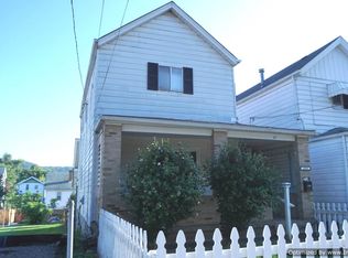 1353 5th Ave, Coraopolis, PA 15108