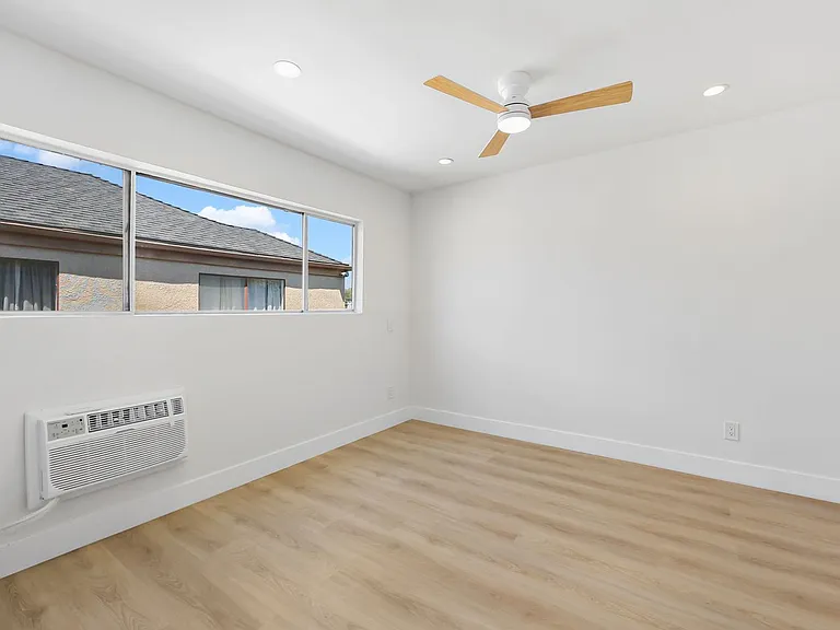 5511 Corteen Pl #7A — Photo 9