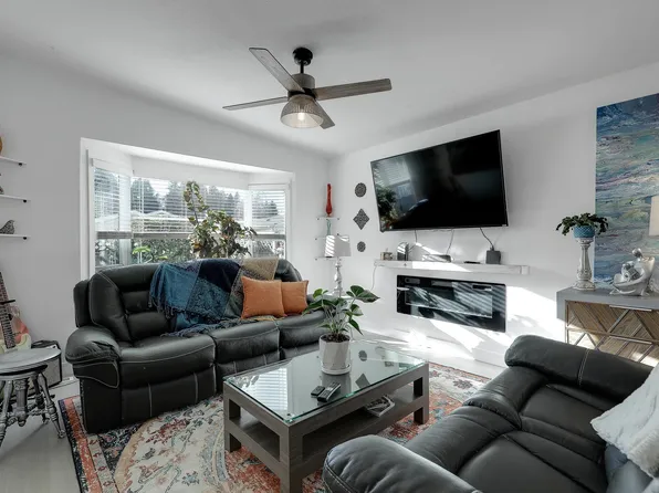 1400 164th St #35, Surrey, BC V4A 8V5