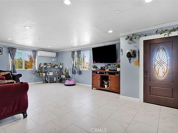 2nd image of 32485 Wren Rd