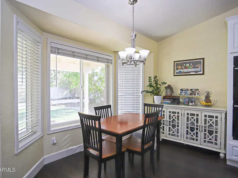 1317 E San Angelo Ave — Photo 20