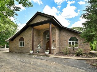 8951 W 99th St, Palos Hills, IL 60465