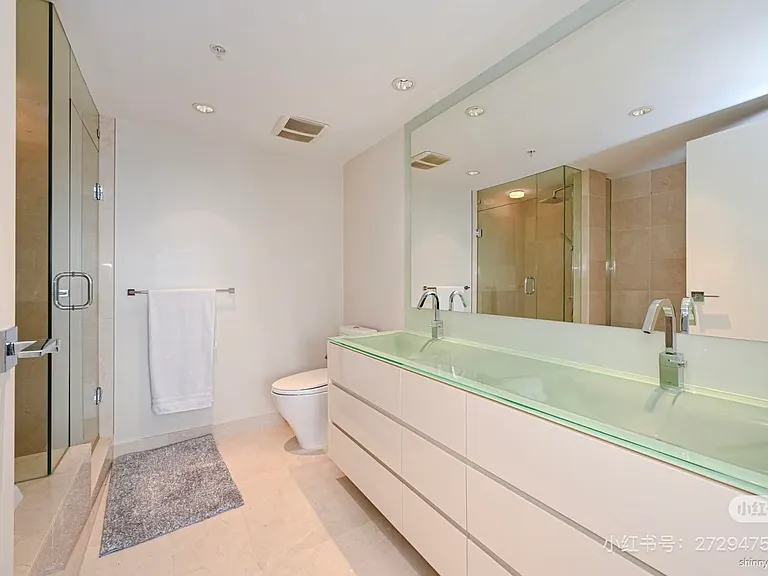 8 Smithe Mews — Photo 10