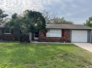 16240 Lake Palm Dr, Lutz, FL 33549