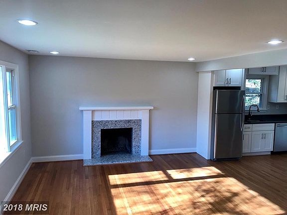 4th image of 5700 Brookview Ct