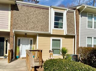 6228 Dixon Dr, Raleigh, NC 27609
