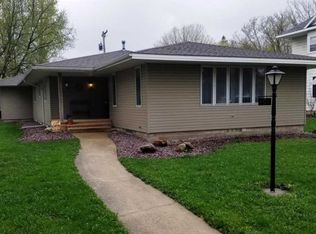 407 Irvin St, West Concord, MN 55985