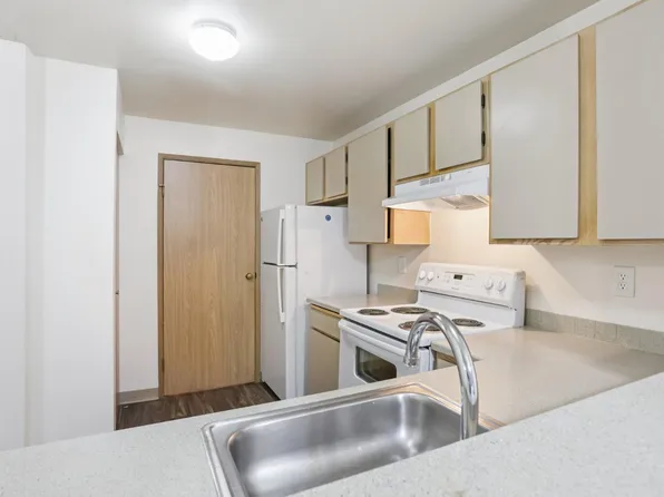 3504 NE 204th St, Seattle, WA 98155