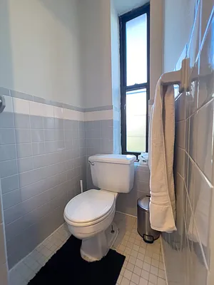 Rented by Denise Rosenblum, LREB | media 18