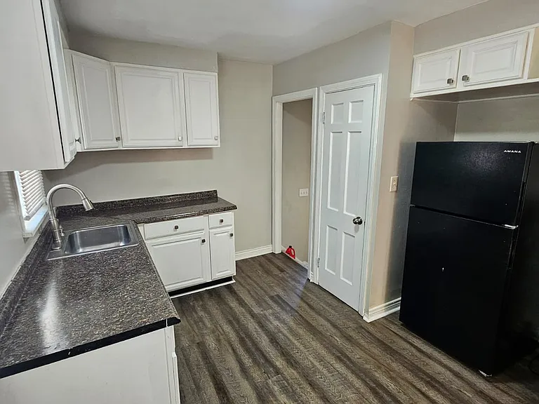 21151 Fuller Ave — Photo 8