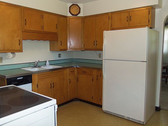 5th image of 129 Capitol Dr