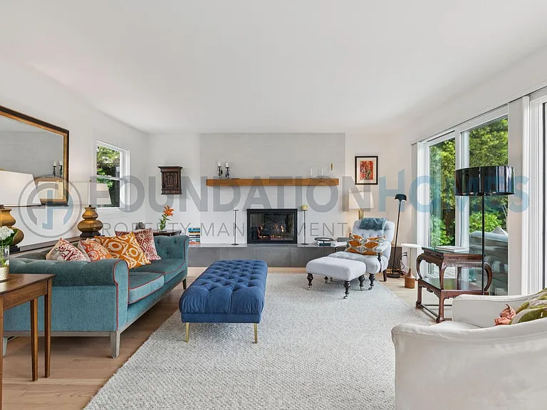 4 Loring Ave — Photo 9