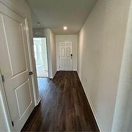 2nd image of 1808 Grand Ridge St