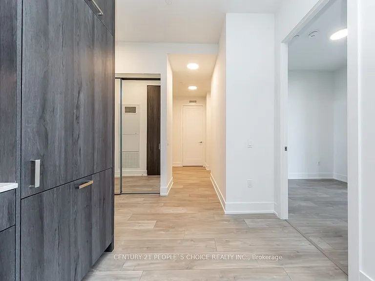 858 Dupont St #Penthouse 32 — Photo 25