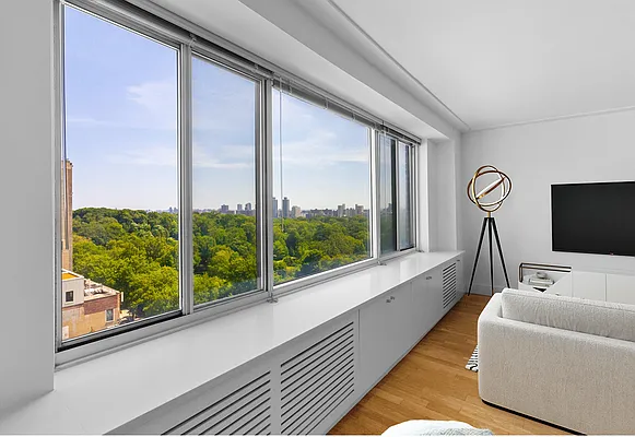 Rented by SR8 REALTY LLC | media 13